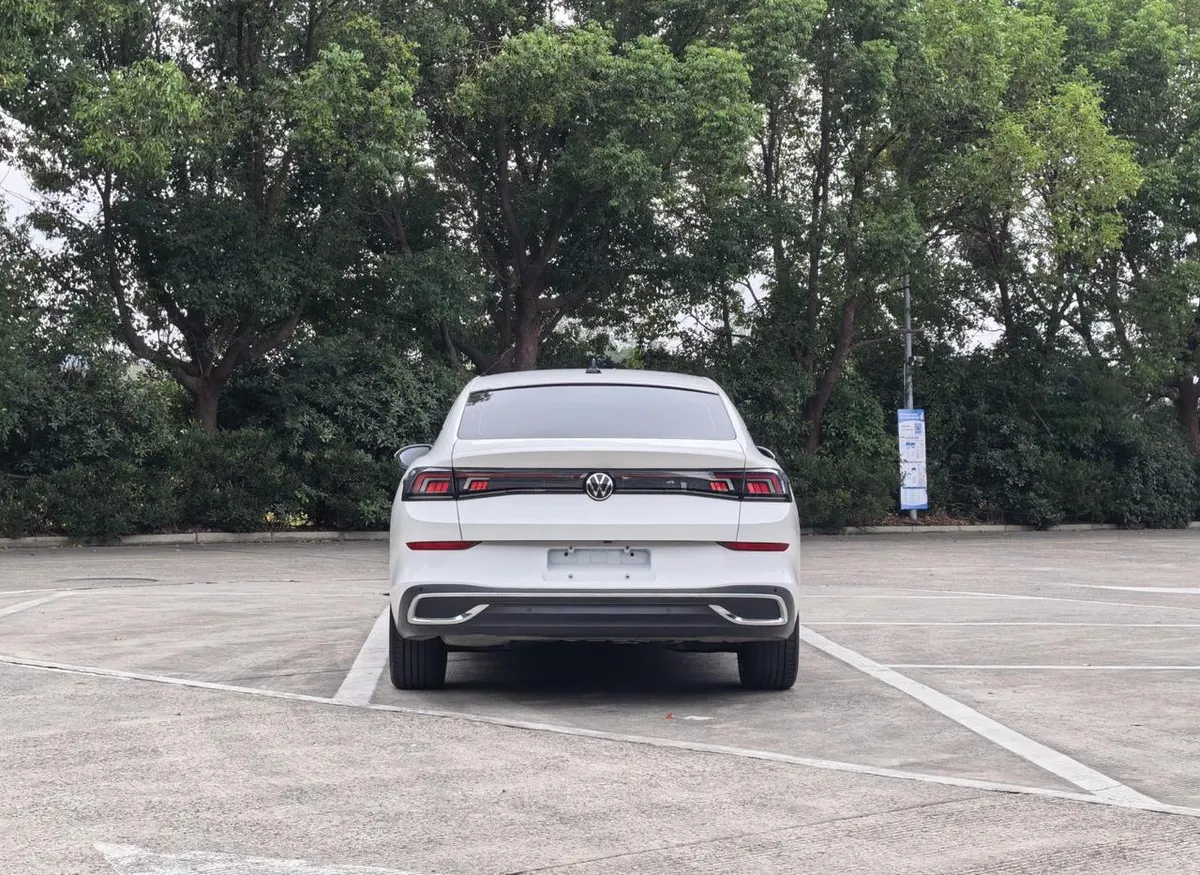 VOLKSWAGEN LAMANDO L ПРЕДМАКСИМАЛЬНАЯ 2023