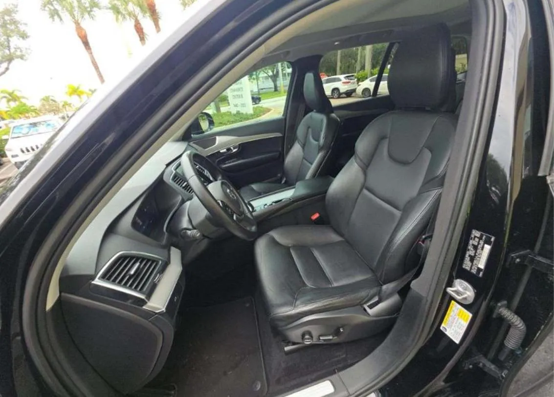 VOLVO XC90 B5 CORE 7-PASSENGER 2023