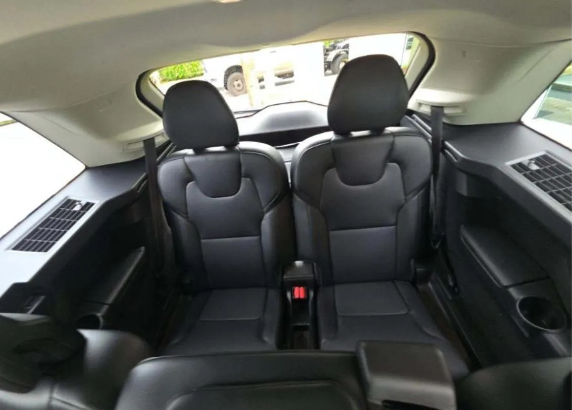 VOLVO XC90 B5 CORE 7-PASSENGER 2023
