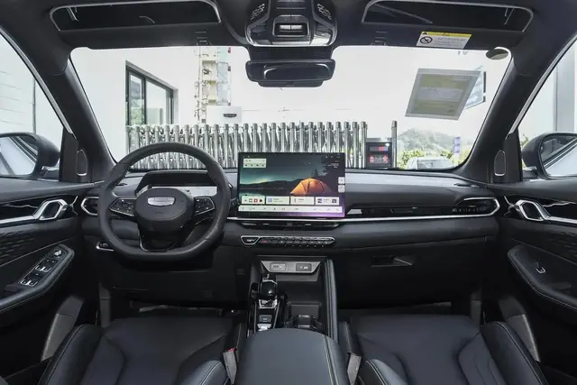 GEELY BINYUE L МАКСИМАЛЬНАЯ C ДОП. ПАКЕТОМ 2026