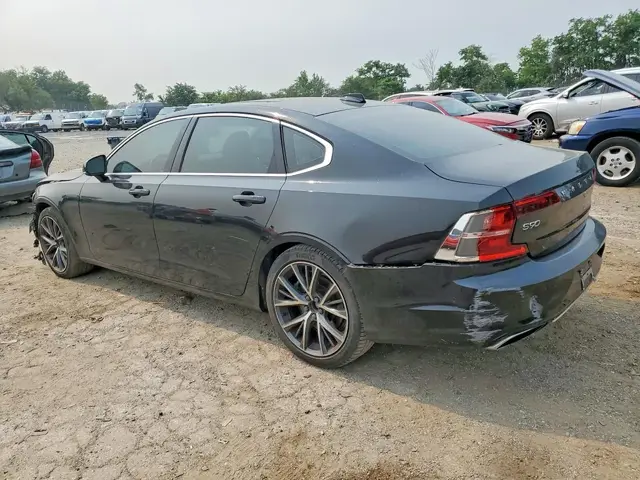 VOLVO S90 T6 MOMENTUM 2018