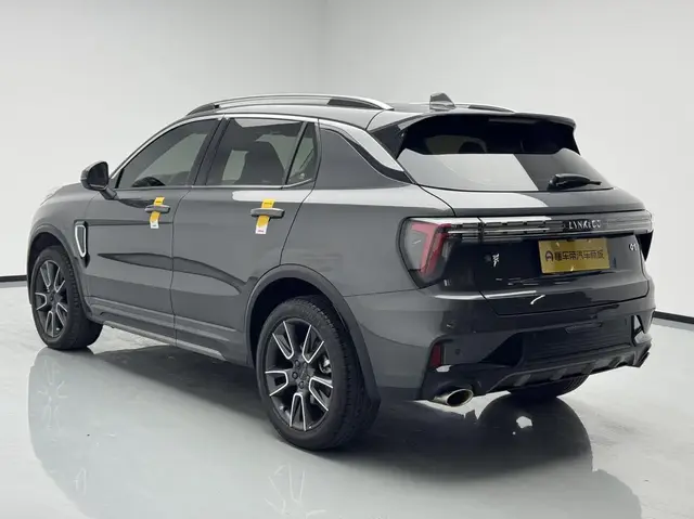 LYNK & CO 01 МАКСИМАЛЬНАЯ 2023