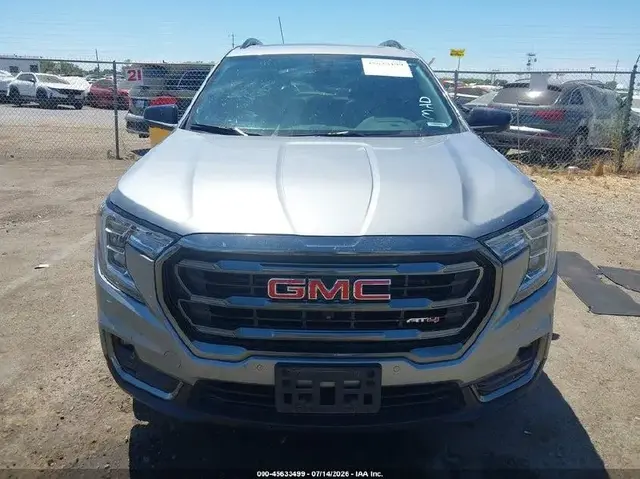 GMC TERRAIN AWD AT4 2024