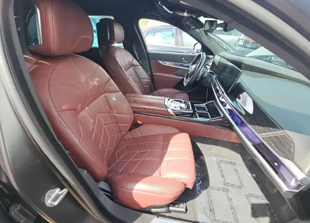 BMW 7 SERIES SEDAN 740I 2022