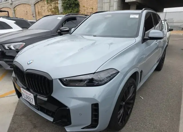 BMW X5 SPORTS ACTIVITY VEHICLE 2023