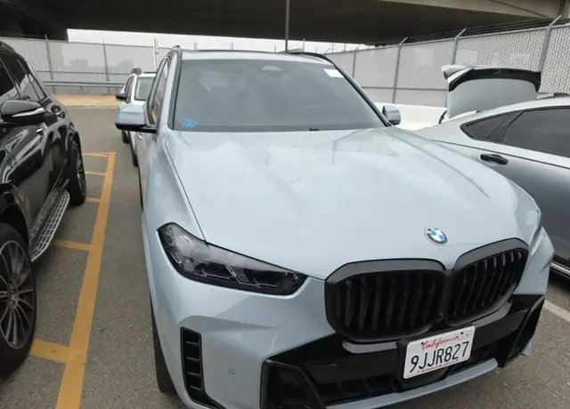 BMW X5 SPORTS ACTIVITY VEHICLE 2023