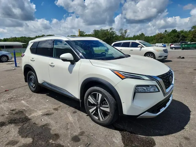 NISSAN ROGUE PLATINUM 2023