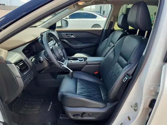 NISSAN ROGUE PLATINUM 2023
