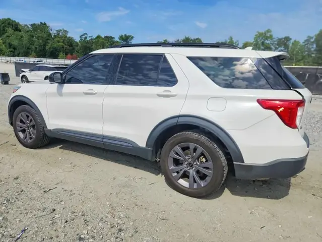 FORD EXPLORER XLT 2022
