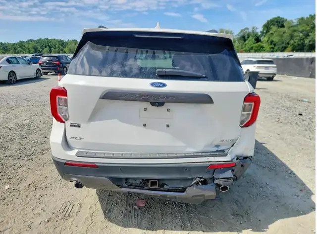 FORD EXPLORER XLT 2022