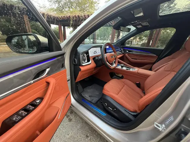 GEELY XINGYUE L 2026