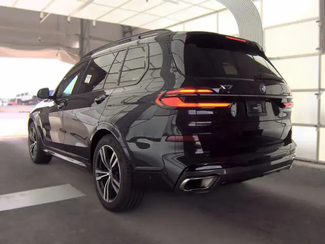 BMW X7 SPORTS ACTIVITY VEHICLE 2022