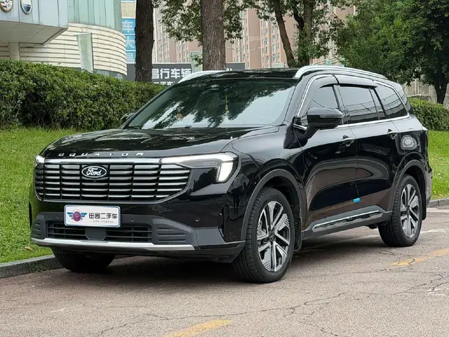 FORD EQUATOR PREMIUM 2025