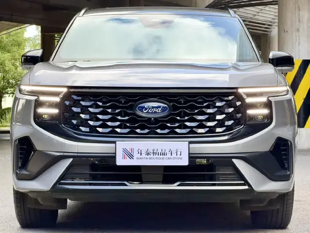 FORD EDGE L 2 2024