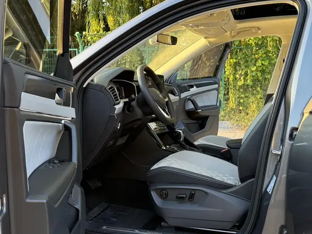 VOLKSWAGEN TAYRON 2023