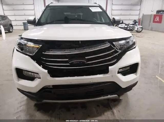 FORD EXPLORER XLT 2023