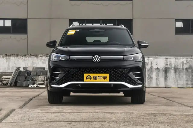 VOLKSWAGEN TIGUAN L 2026