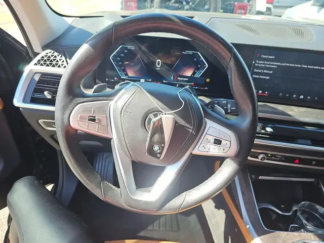 BMW X7 SPORTS ACTIVITY VEHICLE 2024