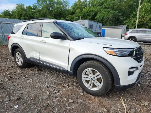 FORD EXPLORER XLT 2024