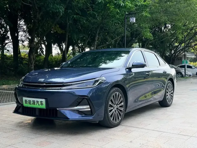GEELY GALAXY A7 EM 2025
