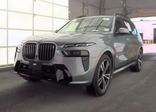 BMW X7 SPORTS ACTIVITY VEHICLE 2022