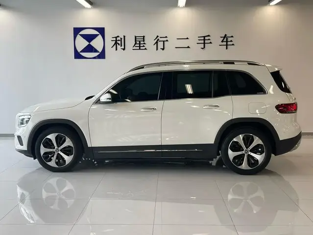MERCEDES-BENZ GLB 2022