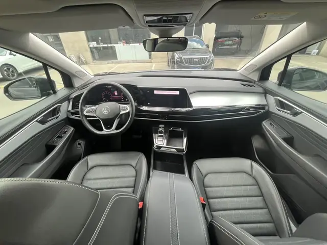 VOLKSWAGEN TALAGON L 380TSI LUXURY 2022