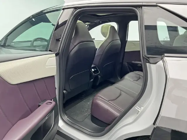 MAZDA EZ-60 2025