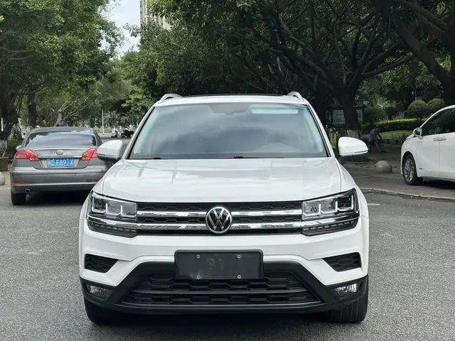 VOLKSWAGEN THARU 2022