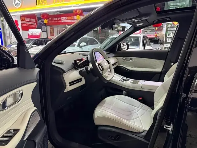 GEELY STARSHIP 7 2025