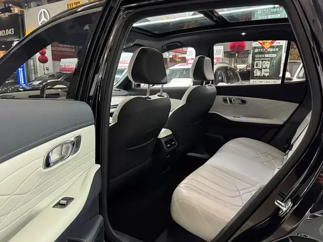 GEELY STARSHIP 7 2025