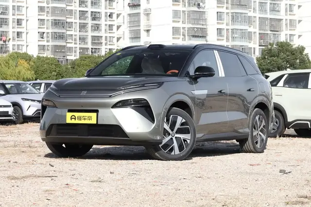 BYD TANG L DM-P 200KM 2025