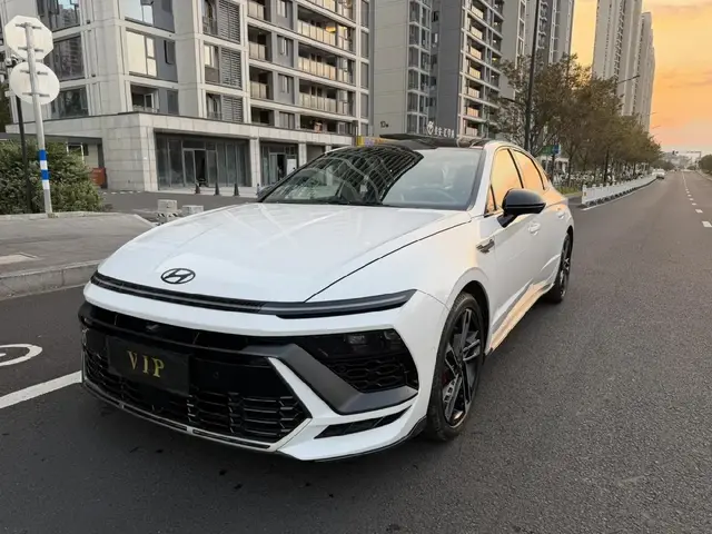 HYUNDAI SONATA 2025