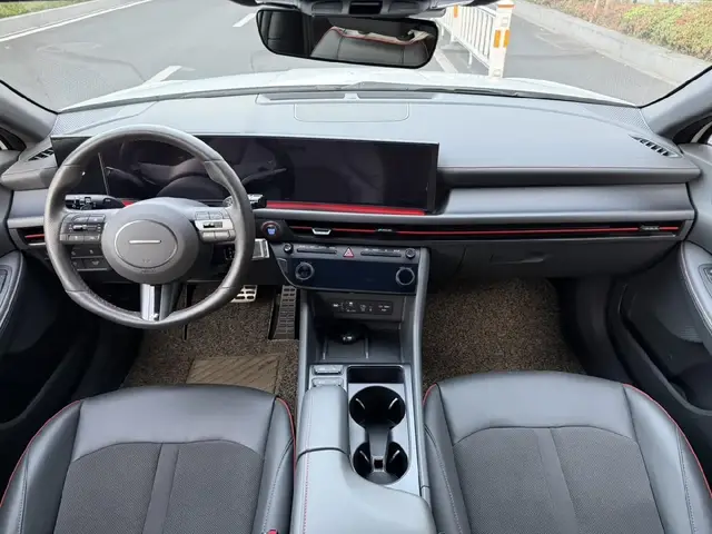 HYUNDAI SONATA 2025
