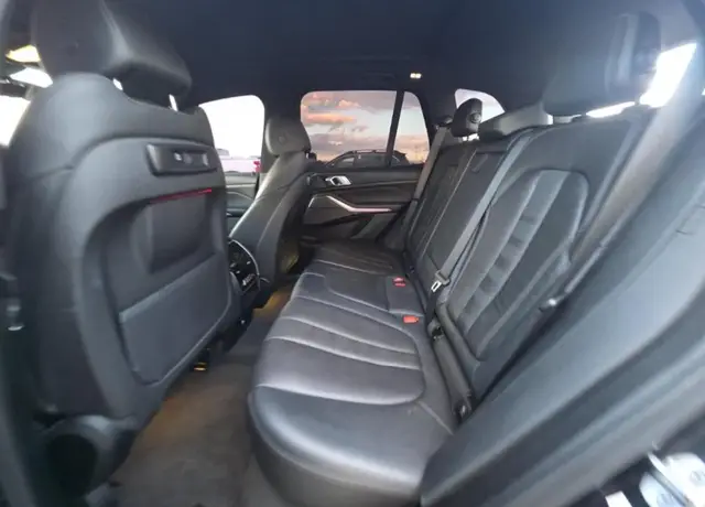 BMW X5 SPORTS ACTIVITY VEHICLE 2019