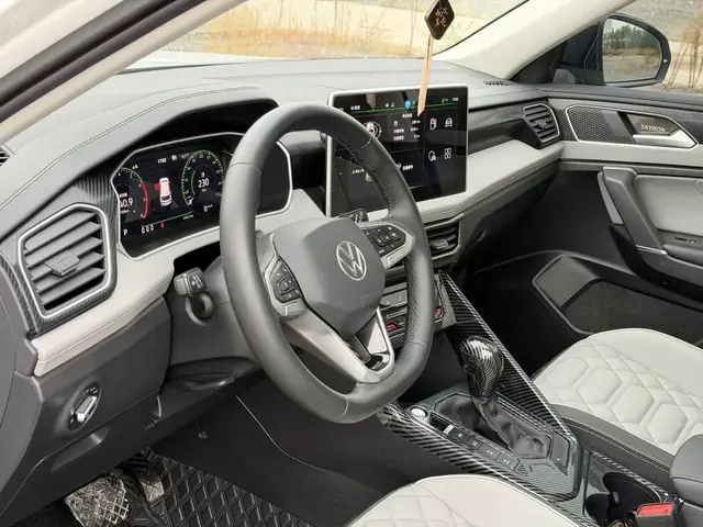 VOLKSWAGEN TAYRON 2024