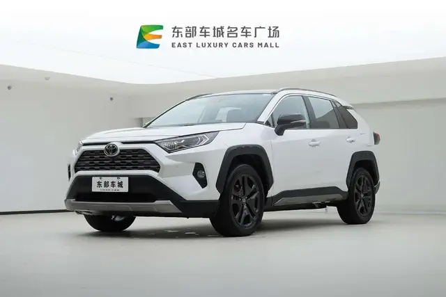 TOYOTA RAV4 PREMIUM EDITION 2022
