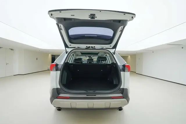 TOYOTA RAV4 PREMIUM EDITION 2022
