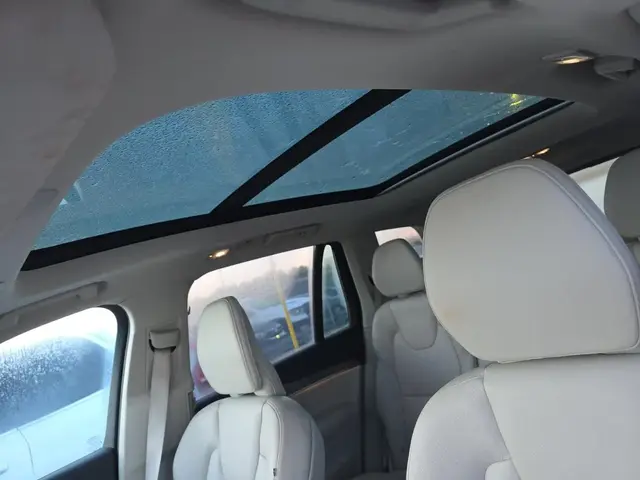 VOLVO XC90 B5 PLUS BRIGHT 2024