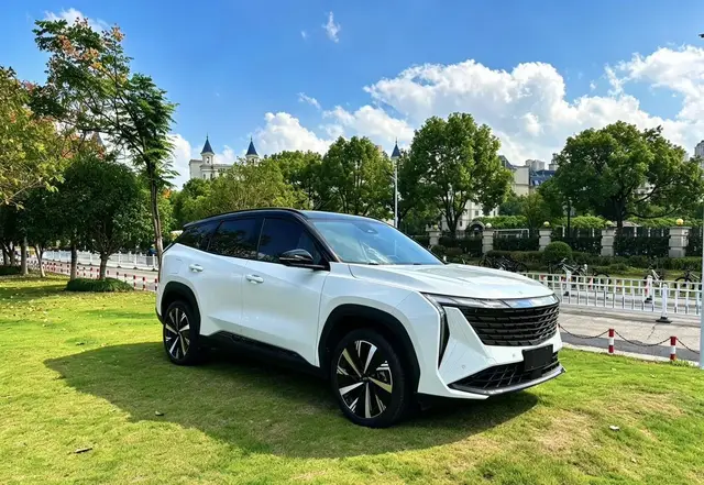 GEELY BOYUE L PREMIUM 2023
