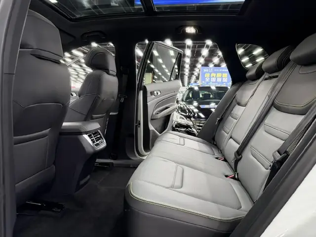 FORD EQUATOR SPORT PREMIUM PLUS 2025