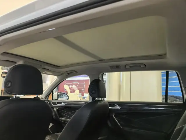 VOLKSWAGEN TIGUAN L 2023