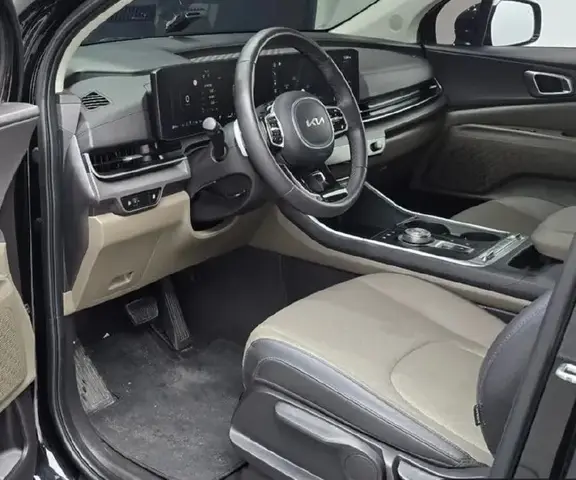 KIA CARNIVAL PRESTIGE 2024