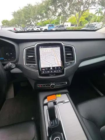 VOLVO XC90 B5 CORE 7-PASSENGER 2023