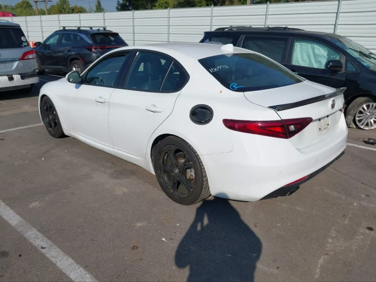 ALFA ROMEO GIULIA SPRINT RWD 2022