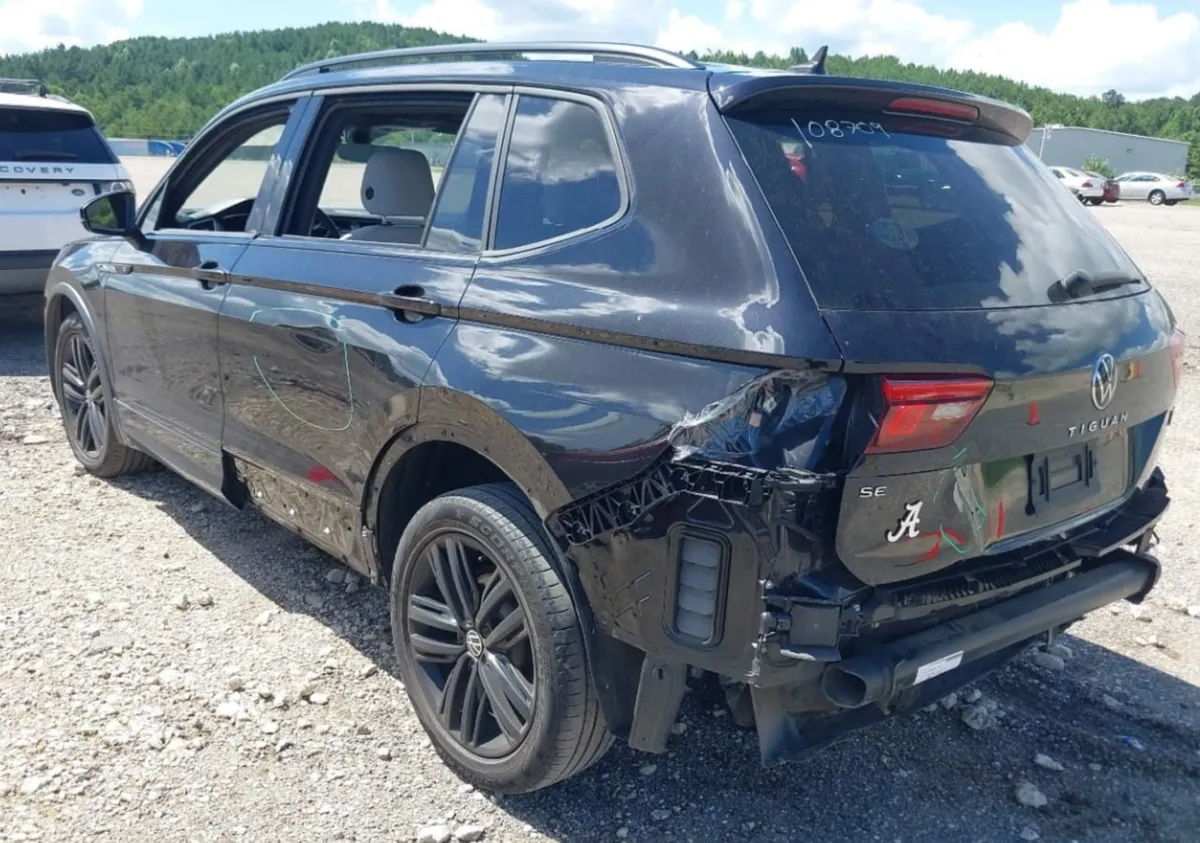 VOLKSWAGEN TIGUAN SE 2022