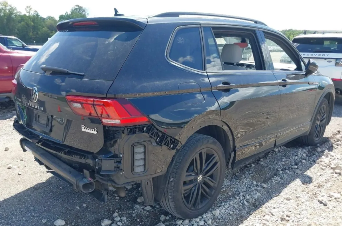 VOLKSWAGEN TIGUAN SE 2022