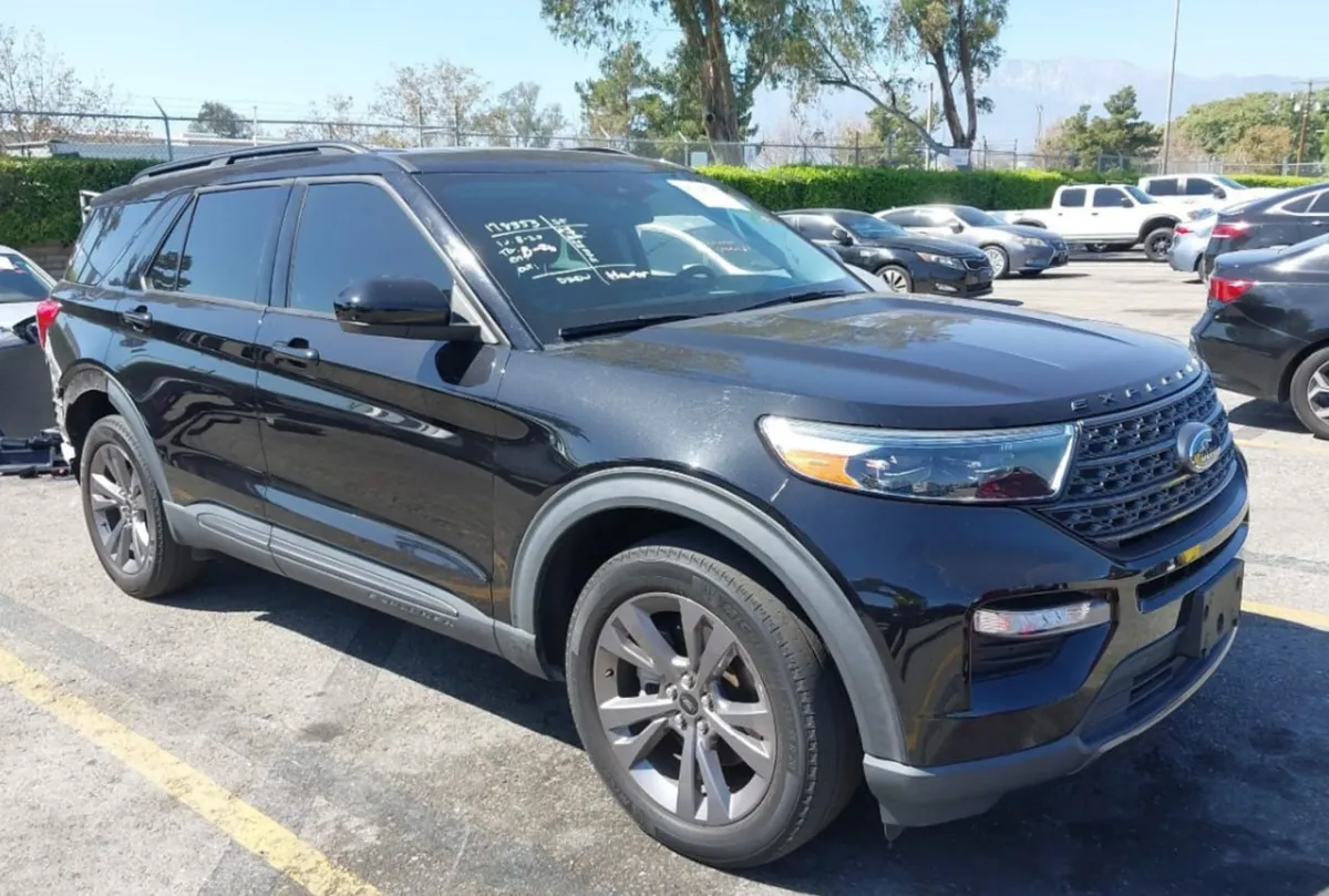 FORD EXPLORER XLT 2022