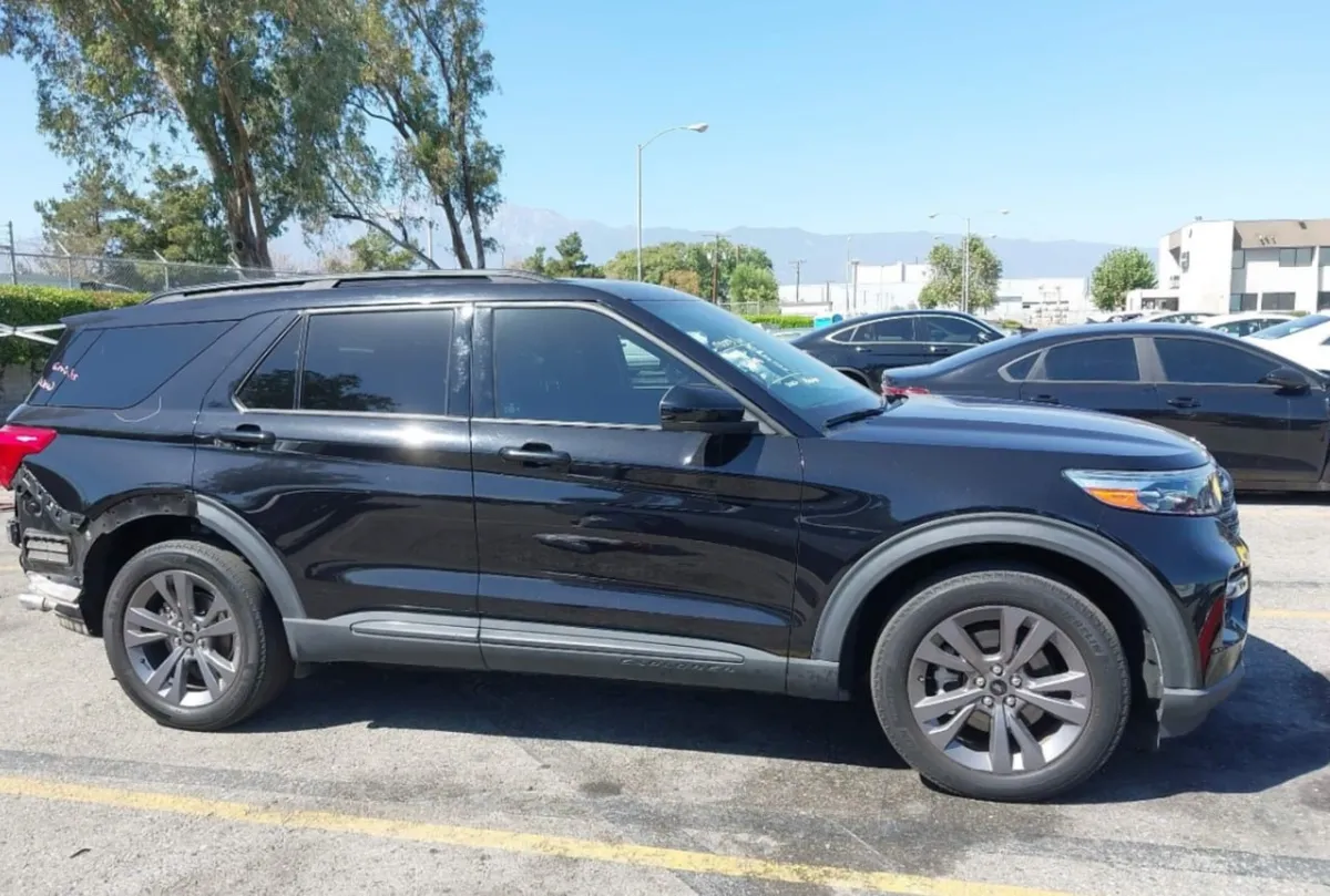 FORD EXPLORER XLT 2022