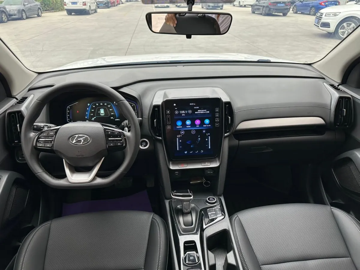 HYUNDAI IX3 КНОПКА ЗАПУСКА ДВИГАТЕЛЯ БЕСКЛЮЧЕВОЙ ДОСТУП ДЛЯ ВОДИТЕЛЯ КАМЕРА ЗАДНЕГО ВИДА СИСТЕМА КОНТРОЛЯ СЛЕПЫХ 2022
